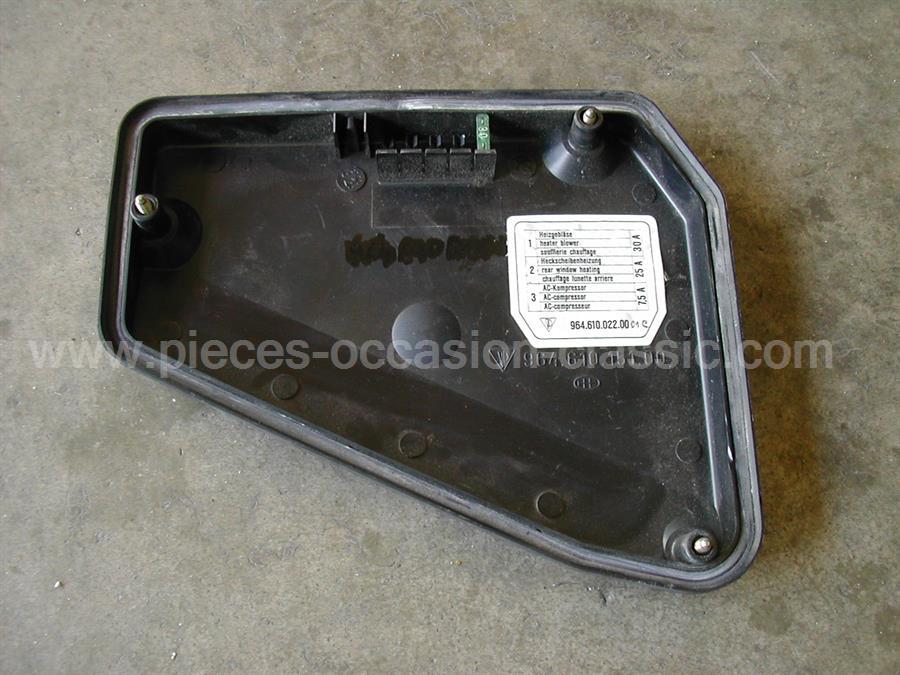 Capot relais AR Porsche 964